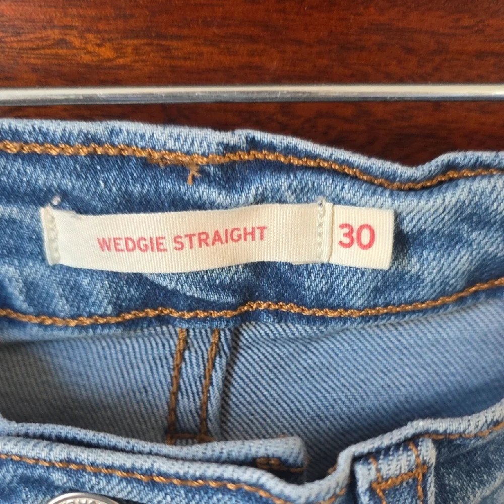 Levi's Wedgie Straight Blue Denim Jeans - Picture 2 of 5